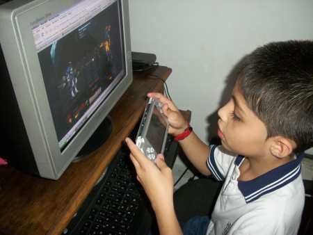 JUEGOS ELESTRÓNICOS: ESOS DEMONIOS QUE EDUCAN 